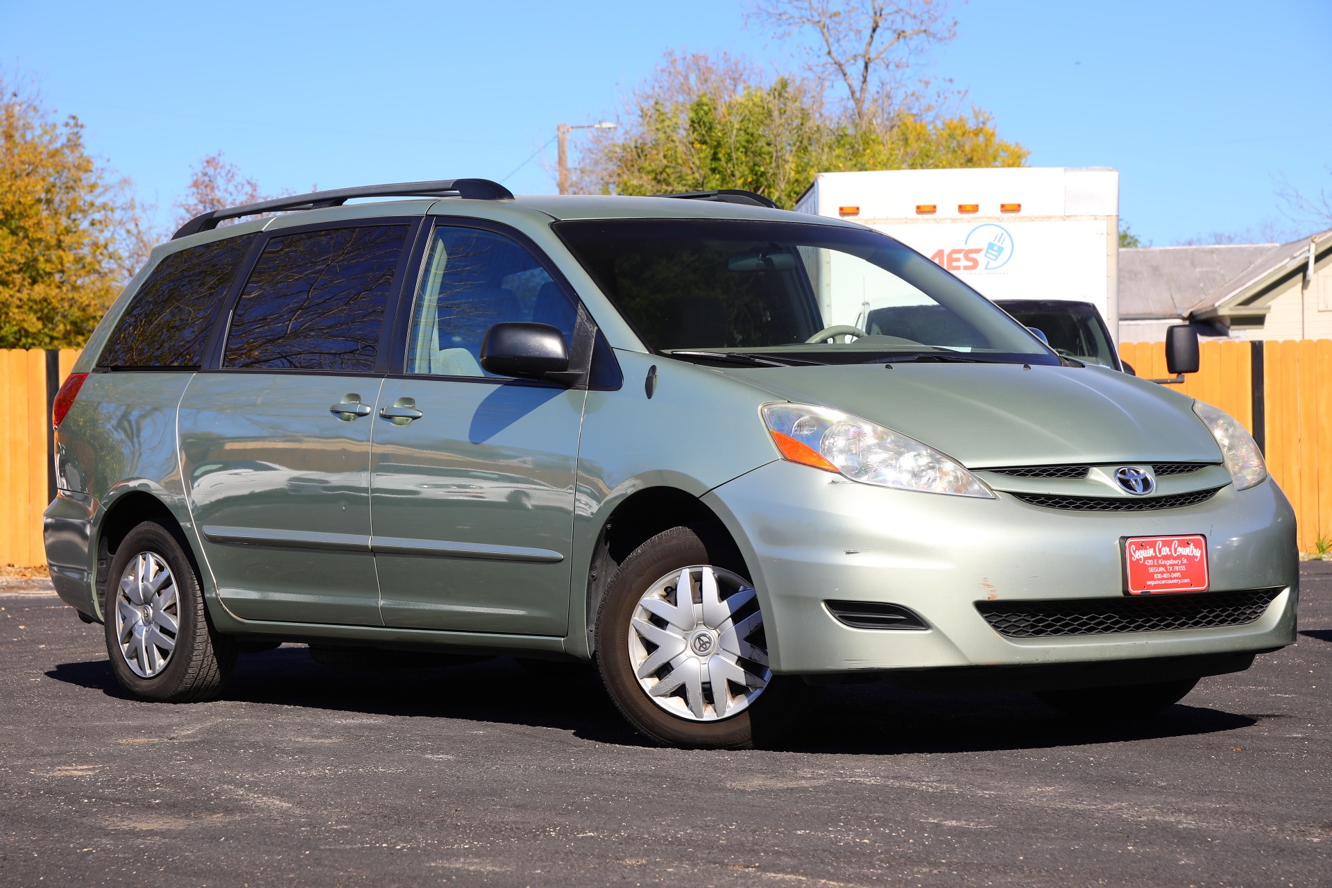 photo of 2006 TOYOTA SIENNA SPORTS VAN